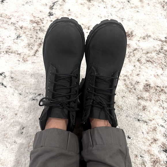 Timberland Black Nubuck Boots - Picture 4 of 16